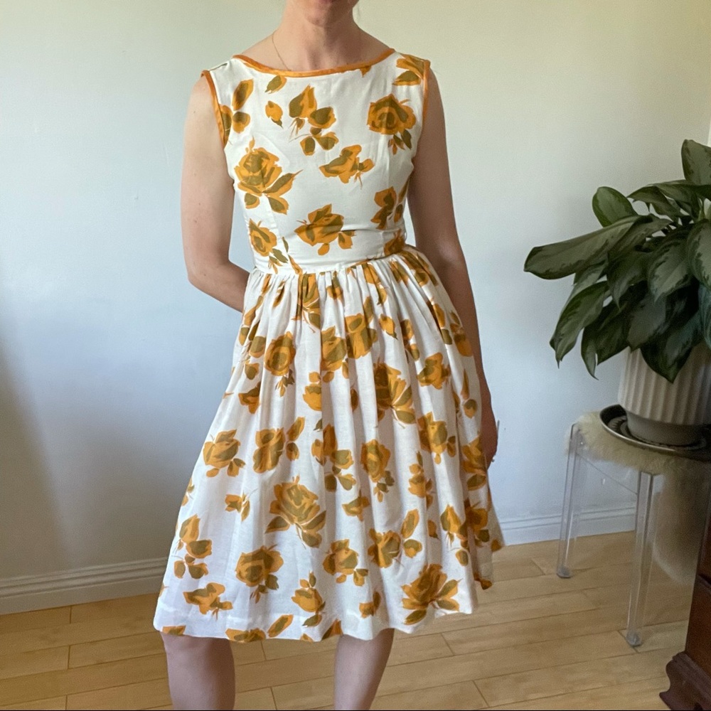 Vintage 1950s Floral Dress